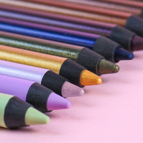 Endless Silky Eye Pen close up